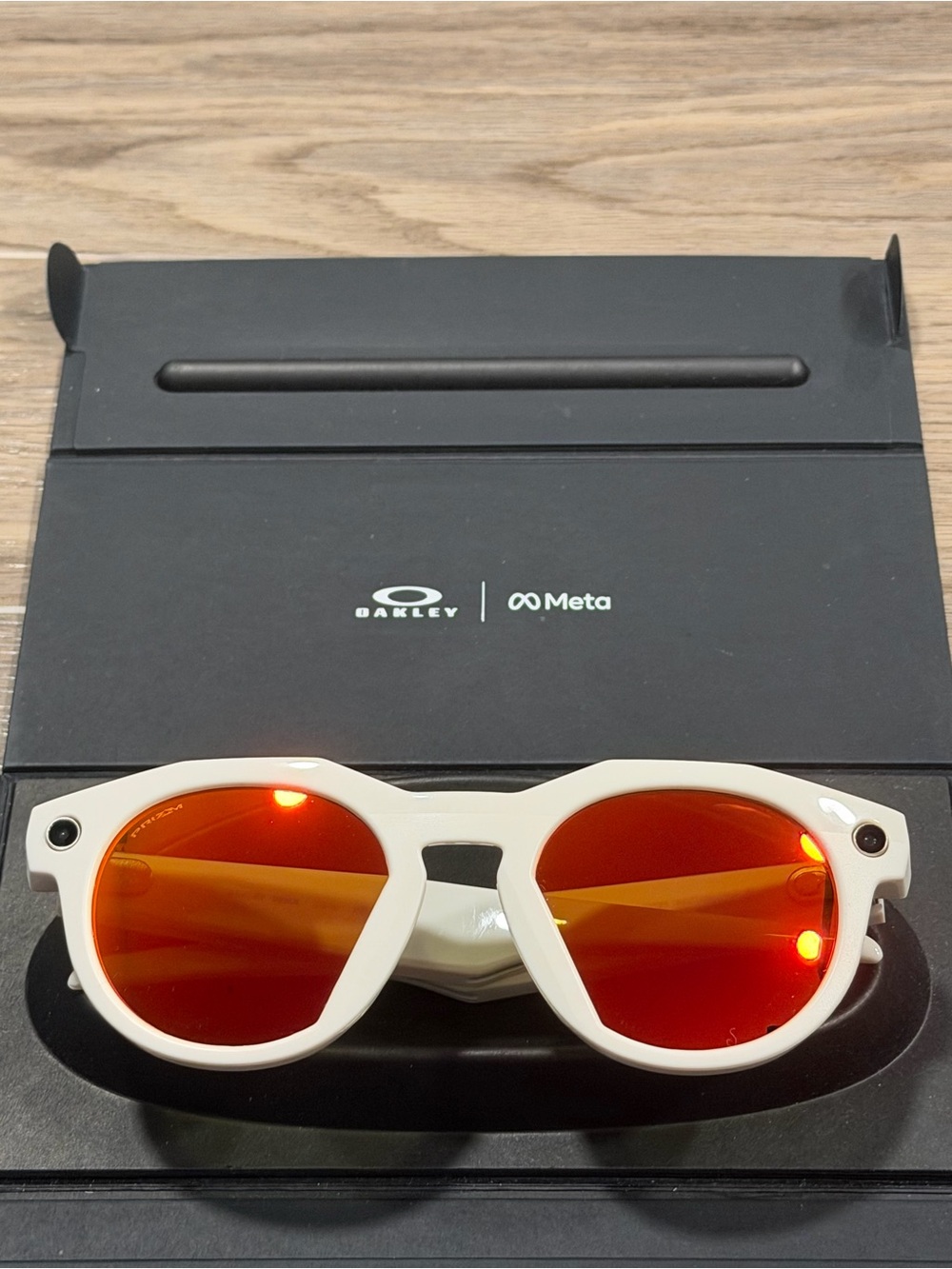 Oakley Meta HSTN